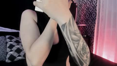 Ade  online show from February 12, 2026, 8:04 pm