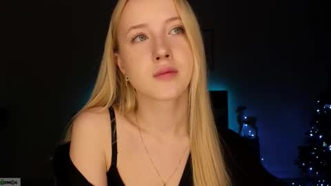 Adele online show from December 17, 2025, 9:21 pm