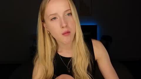 Snapshot of adele_armas chatting on June 6, 2026, 9:08 pm Adele online show from June 6, 2026, 9:08 pm