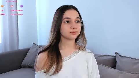 adelexx_zll online show from March 15, 2026, 5:02 am