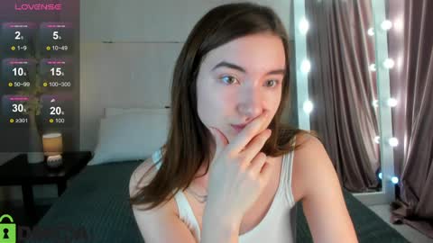 Adelina bliss online show from March 29, 2026, 9:20 am