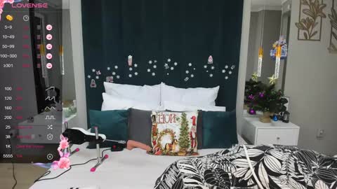 Snapshot of adelina_cowell chatting on January 18, 2025, 4:10 pm Adelina online show from January 18, 2025, 4:10 pm