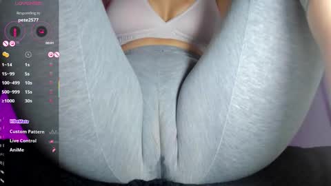 Snapshot of adelinaconte1 chatting on November 30, 2025, 2:04 am adelinaconte1 online show from November 30, 2025, 2:04 am
