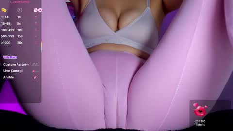 Snapshot of adelinaconte1 chatting on January 7, 2026, 1:02 pm adelinaconte1 online show from January 7, 2026, 1:02 pm