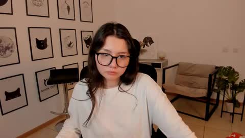 Snapshot of adelleb chatting on February 3, 2025, 9:50 pm Your sweet girl online show from February 3, 2025, 9:50 pm