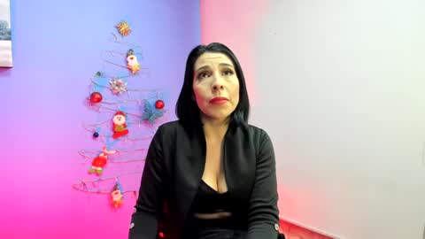 Adelle online show from January 4, 2025, 11:22 am