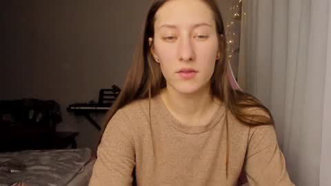 Adell online show from December 25, 2024, 10:27 pm