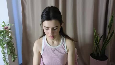 Adellyy online show from March 27, 2026, 10:48 am