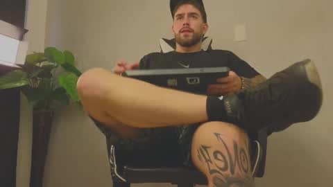 Ades online show from October 29, 2025, 11:56 am