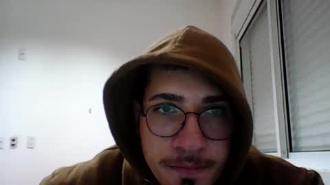Snapshot of adexplore chatting on June 16, 2026, 5:32 am adexplore online show from June 16, 2026, 5:32 am