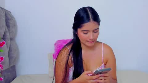 Snapshot of adhara__evanss chatting on January 6, 2025, 11:07 am online show from January 6, 2025, 11:07 am