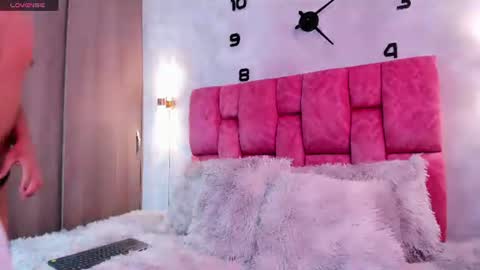 Snapshot of adhara_smith_ chatting on June 14, 2026, 9:06 pm online show from June 14, 2026, 9:06 pm