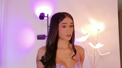Isabellafirst online show from July 28, 2026, 4:39 pm