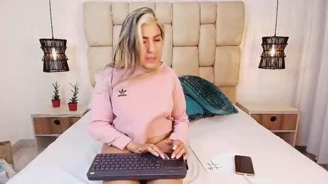 AdharaSmithh online show from February 10, 2025, 8:21 pm