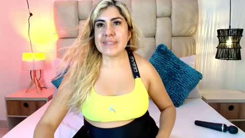 AdharaSmithh online show from November 10, 2025, 7:35 pm