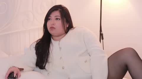 Snapshot of adia_ chatting on February 13, 2025, 3:29 am adia_ online show from February 13, 2025, 3:29 am