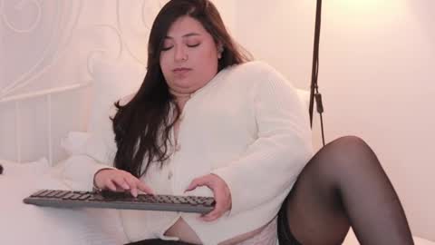 Snapshot of adia_ chatting on February 14, 2025, 5:41 am adia_ online show from February 14, 2025, 5:41 am