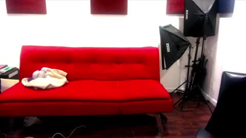 Snapshot of adick_ting chatting on December 7, 2024, 10:28 pm adick_ting online show from December 7, 2024, 10:28 pm