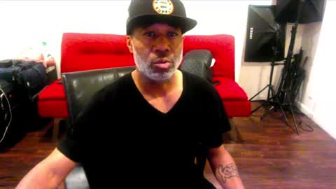 Snapshot of adick_ting chatting on December 27, 2024, 7:14 pm adick_ting online show from December 27, 2024, 7:14 pm