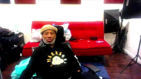 Snapshot of adick_ting chatting on February 8, 2025, 7:15 am adick_ting online show from February 8, 2025, 7:15 am