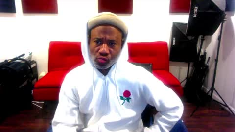 Snapshot of adick_ting chatting on February 18, 2025, 3:10 am adick_ting online show from February 18, 2025, 3:10 am