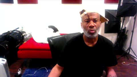 Snapshot of adick_ting chatting on February 23, 2025, 12:05 pm adick_ting online show from February 23, 2025, 12:05 pm