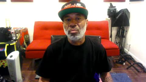 adick_ting online show from May 3, 2026, 7:53 pm