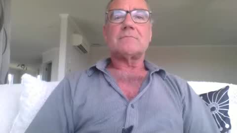 adjustable14 online show from November 2, 2025, 1:41 am