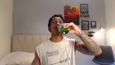 Adonis online show from September 28, 2025, 3:12 am