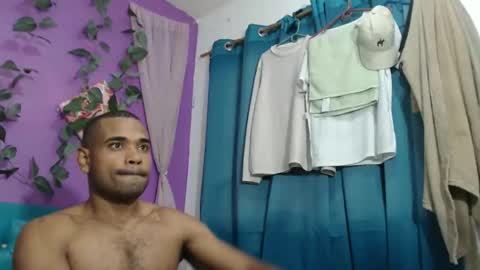 Snapshot of adonis_kodjoe chatting on May 18, 2026, 7:25 am adonis_kodjoe online show from May 18, 2026, 7:25 am