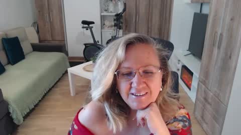 Cryna online show from March 6, 2025, 7:47 am