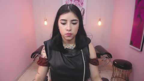 Snapshot of adri_gomez_1 chatting on April 29, 2026, 10:52 am Adri online show from April 29, 2026, 10:52 am