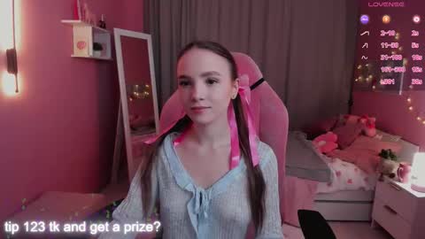 Snapshot of adria_arjona chatting on January 18, 2026, 7:34 am Eva online show from January 18, 2026, 7:34 am