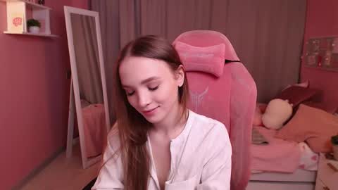 Snapshot of adria_arjona chatting on February 6, 2026, 7:34 am Eva online show from February 6, 2026, 7:34 am