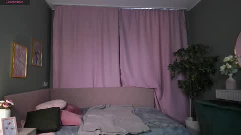 Snapshot of adria_arjona chatting on February 7, 2026, 7:34 am Eva online show from February 7, 2026, 7:34 am