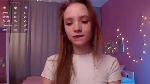 Snapshot of adria_arjona chatting on April 21, 2026, 7:36 am Eva online show from April 21, 2026, 7:36 am