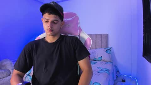 ADRIAN online show from April 4, 2026, 6:49 pm