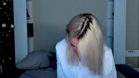 Snapshot of adriana_coy_ chatting on January 17, 2026, 1:05 pm Adriana online show from January 17, 2026, 1:05 pm