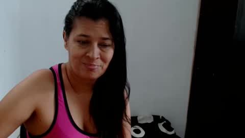Snapshot of adriana_milf chatting on June 5, 2026, 3:18 pm Adriana milf online show from June 5, 2026, 3:18 pm