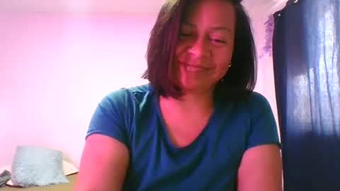 adrianagogo18 online show from September 13, 2025, 5:57 pm