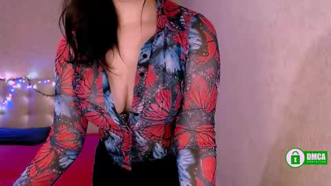 Adriana online show from November 19, 2025, 2:50 pm