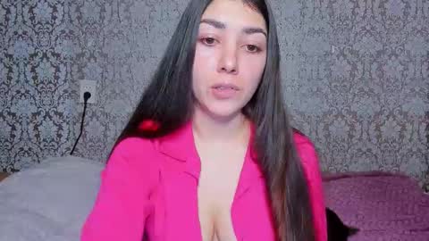 Snapshot of adrianakuiper chatting on March 12, 2026, 6:47 pm Adriana online show from March 12, 2026, 6:47 pm