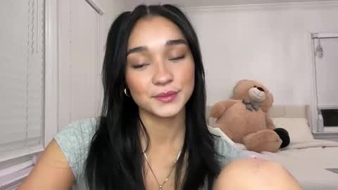 Snapshot of adriannarodriguez chatting on January 24, 2025, 1:35 am Adrianna  online show from January 24, 2025, 1:35 am