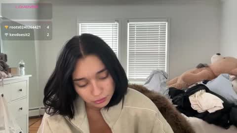 Snapshot of adriannarodriguez chatting on October 13, 2025, 4:51 pm Adrianna  online show from October 13, 2025, 4:51 pm