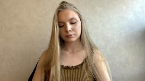 Snapshot of adriannemuldowney chatting on August 4, 2026, 3:36 pm Caroline online show from August 4, 2026, 3:36 pm