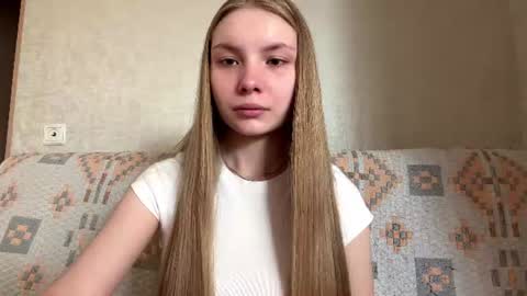Snapshot of adriannemuldowney chatting on August 8, 2026, 6:48 am Caroline online show from August 8, 2026, 6:48 am