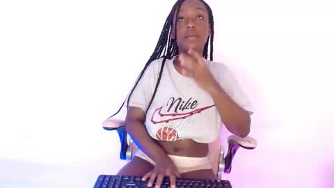 Snapshot of adry_morris chatting on January 15, 2025, 3:29 pm Adry online show from January 15, 2025, 3:29 pm