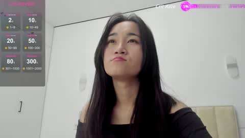 Aenie online show from December 4, 2024, 3:04 am