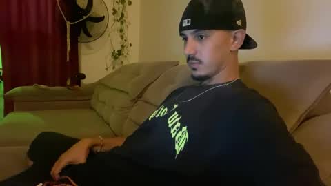 Luci online show from April 12, 2026, 2:27 am