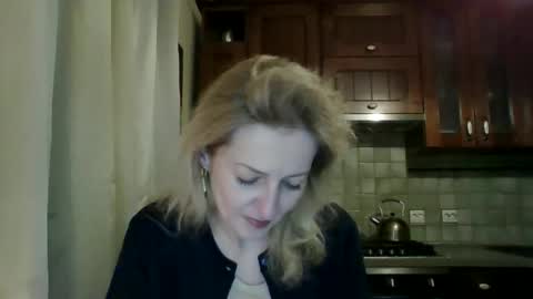 aeroliss online show from March 30, 2026, 6:09 pm